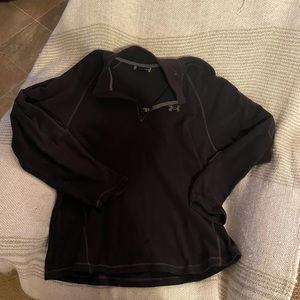 Large Under Armour sweatshirt